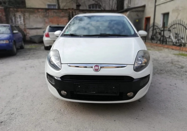 Fiat Punto cena 14600 przebieg: 163000, rok produkcji 2011 z Wrocław małe 106